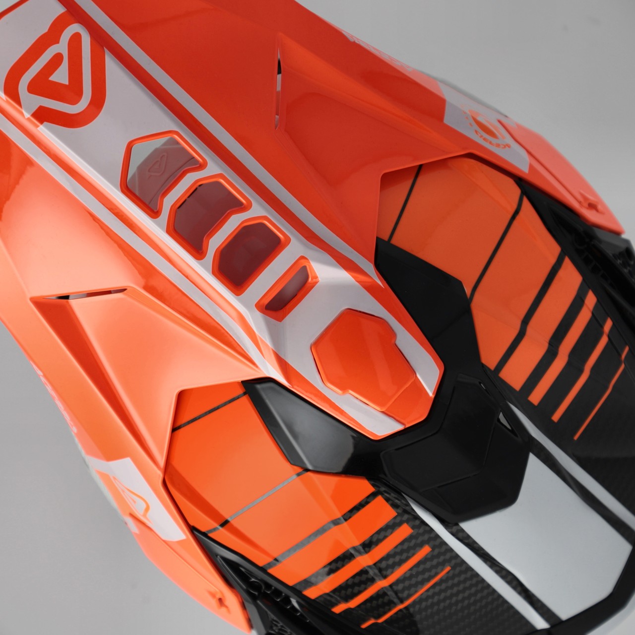 AIRSTRIKE-C CARBON HELMET ORANGE/WHITE 203