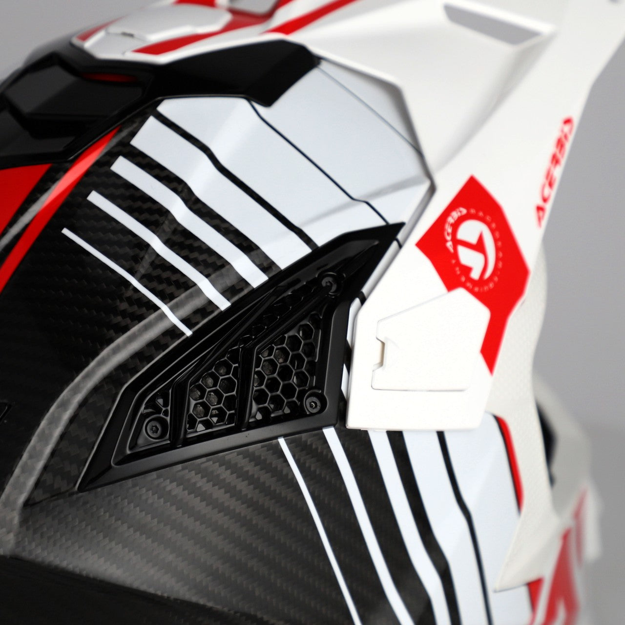 AIRSTRIKE-C CARBON HELMET WHITE/RED 239