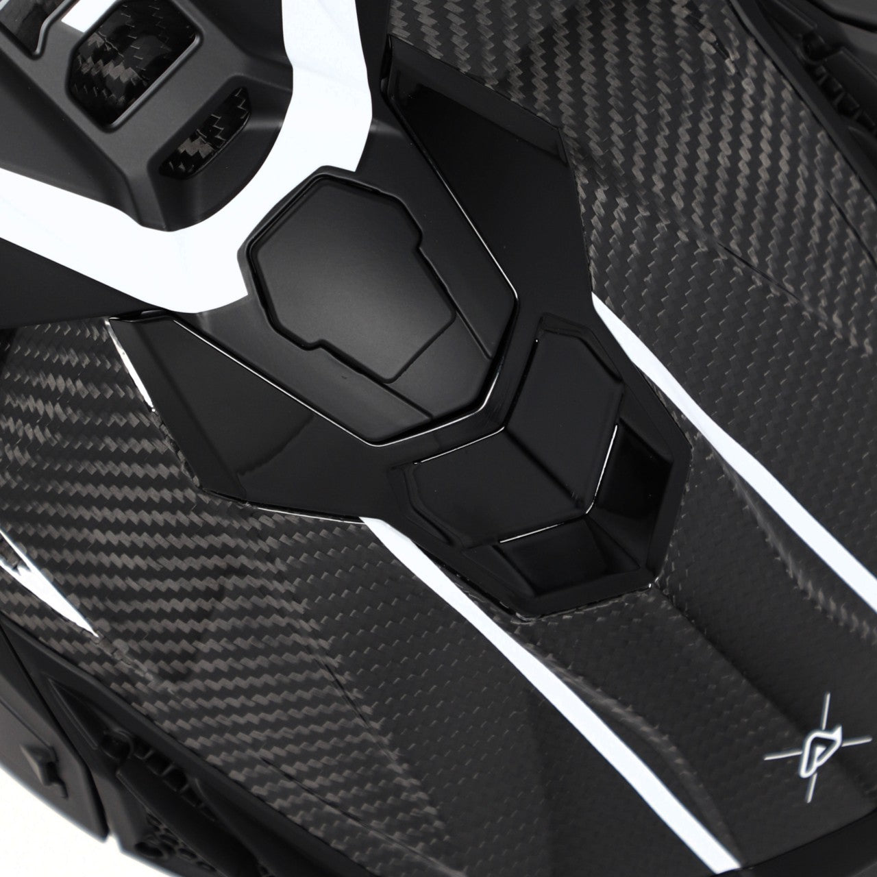AIRSTRIKE-C CARBON HELMET BLACK/WHITE 315