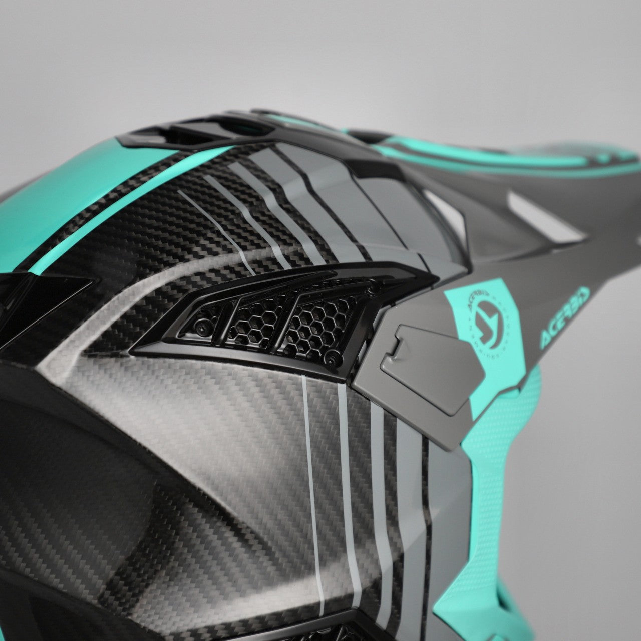 AIRSTRIKE-C CARBON HELMET TURQUOISE 869