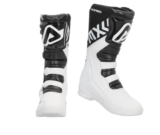 NEW: BOOTS X-TEAM WHITE/BLACK 237