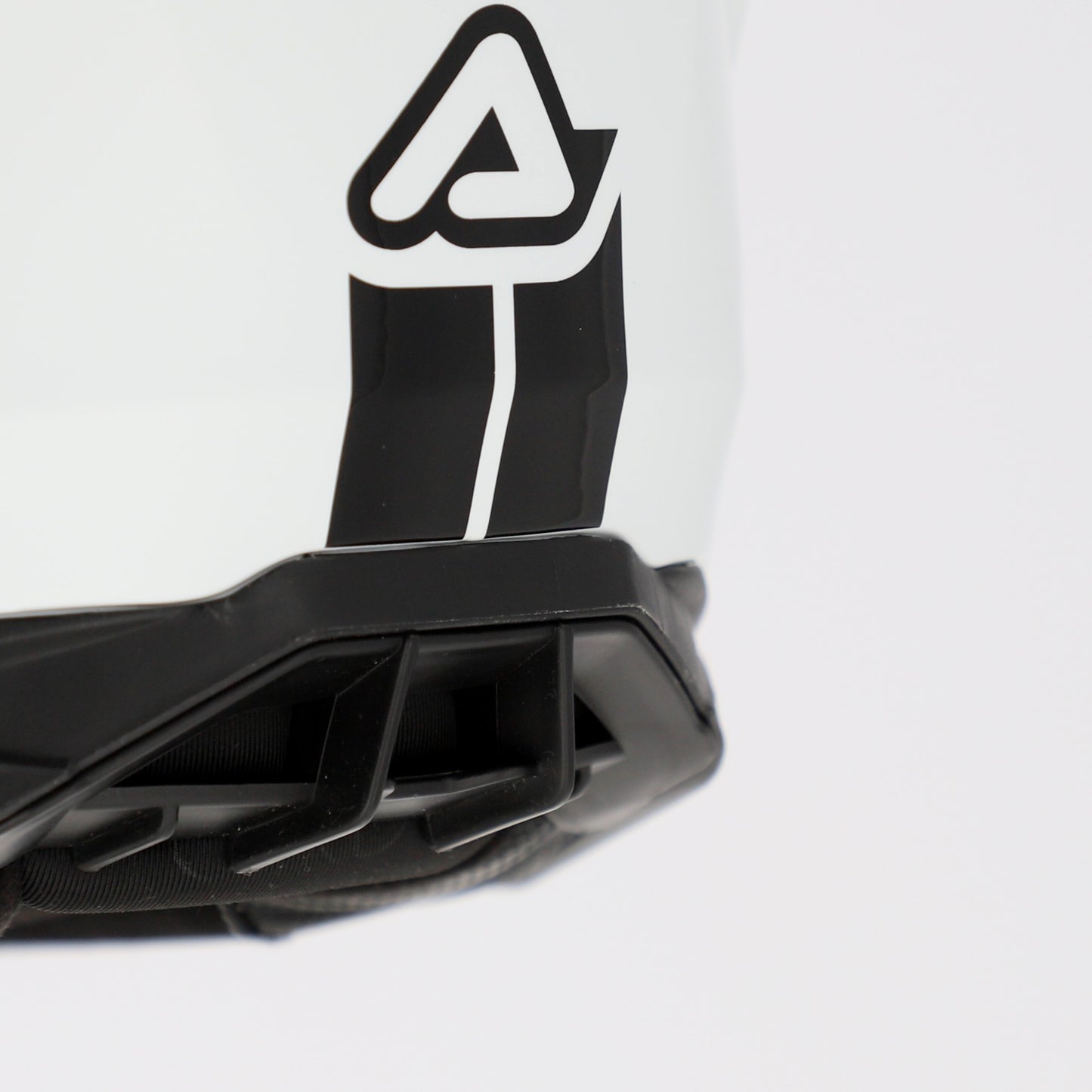 ASSAULT HELMET  WHITE
