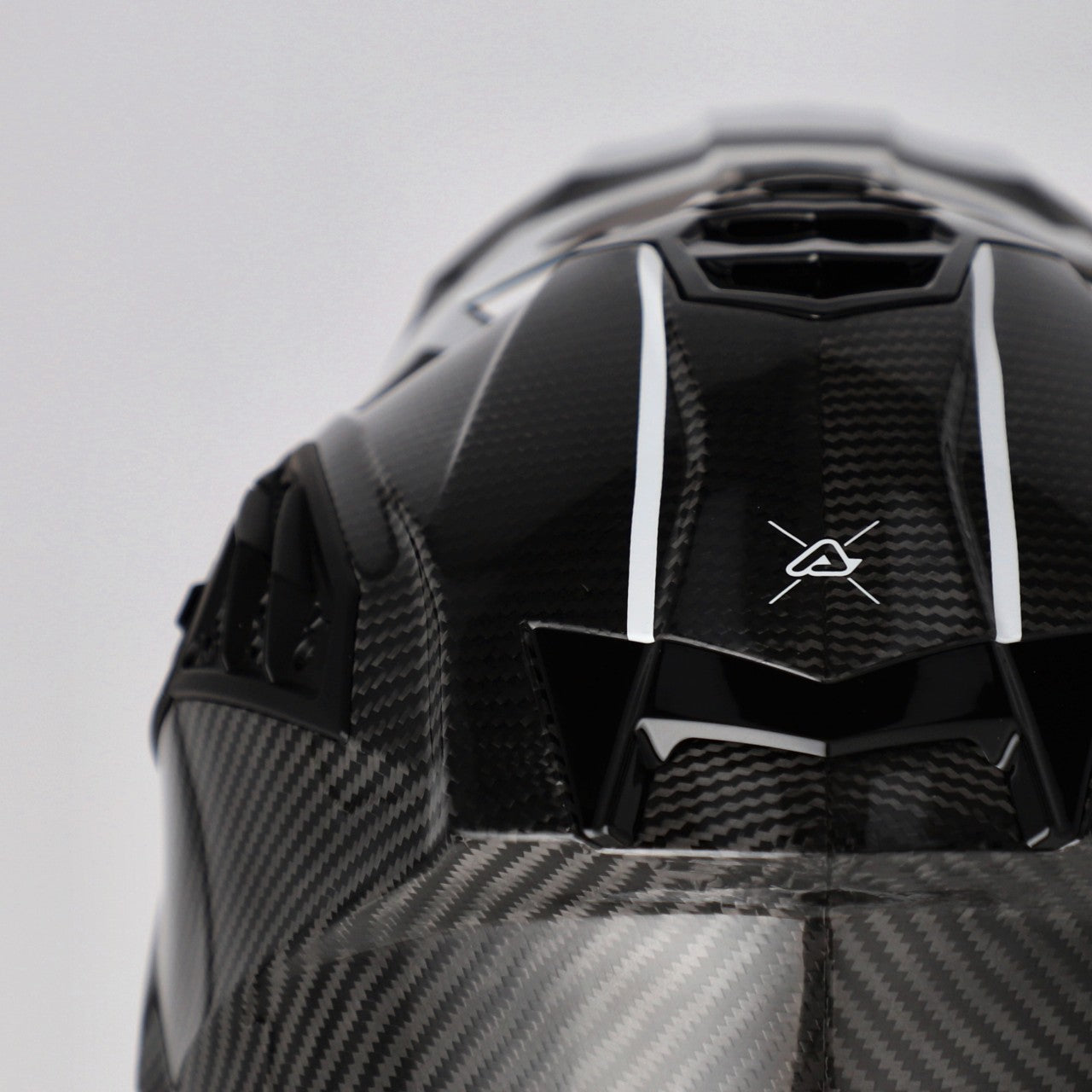 AIRSTRIKE-C CARBON HELMET BLACK/WHITE 315