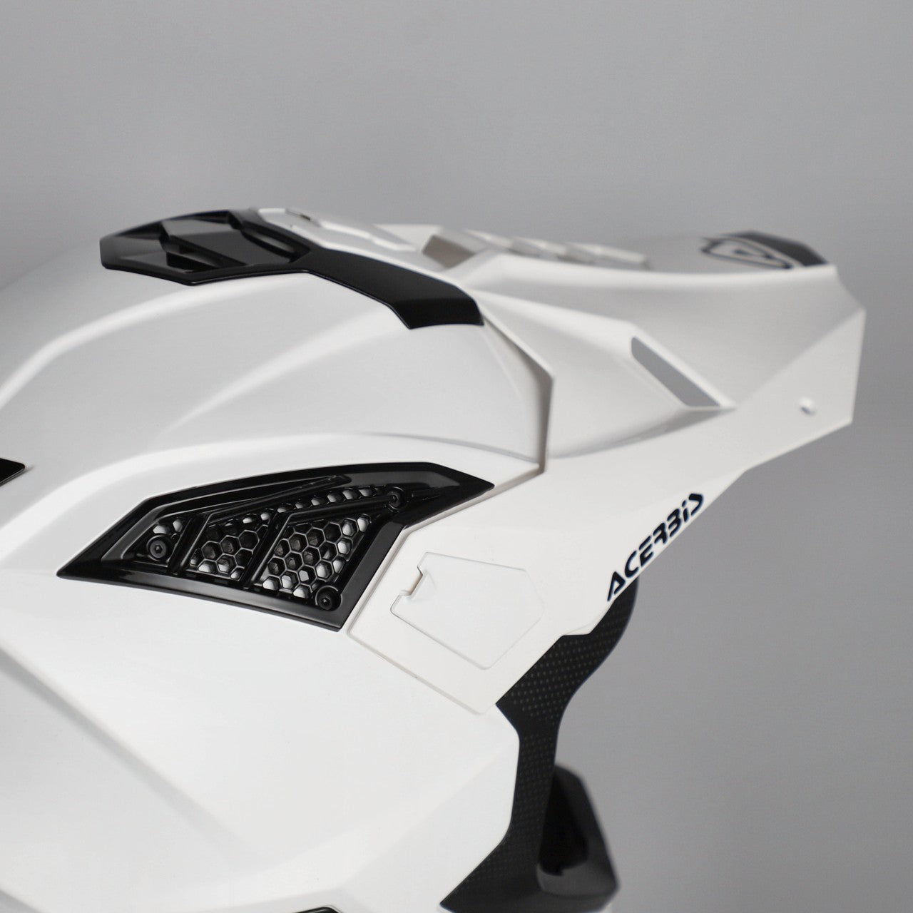 AIRSTRIKE-X HELMET FIBRE WHITE