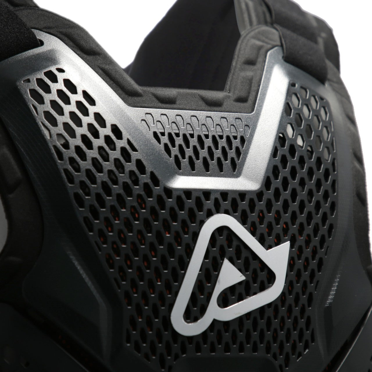 BODY ARMOUR P035 RACE