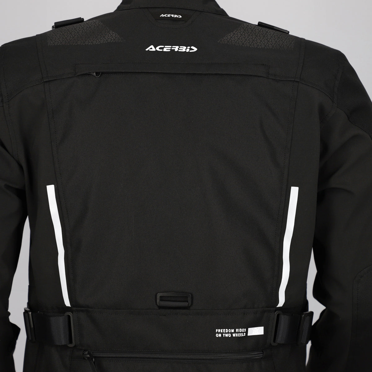ARERA JACKET BLACK 090