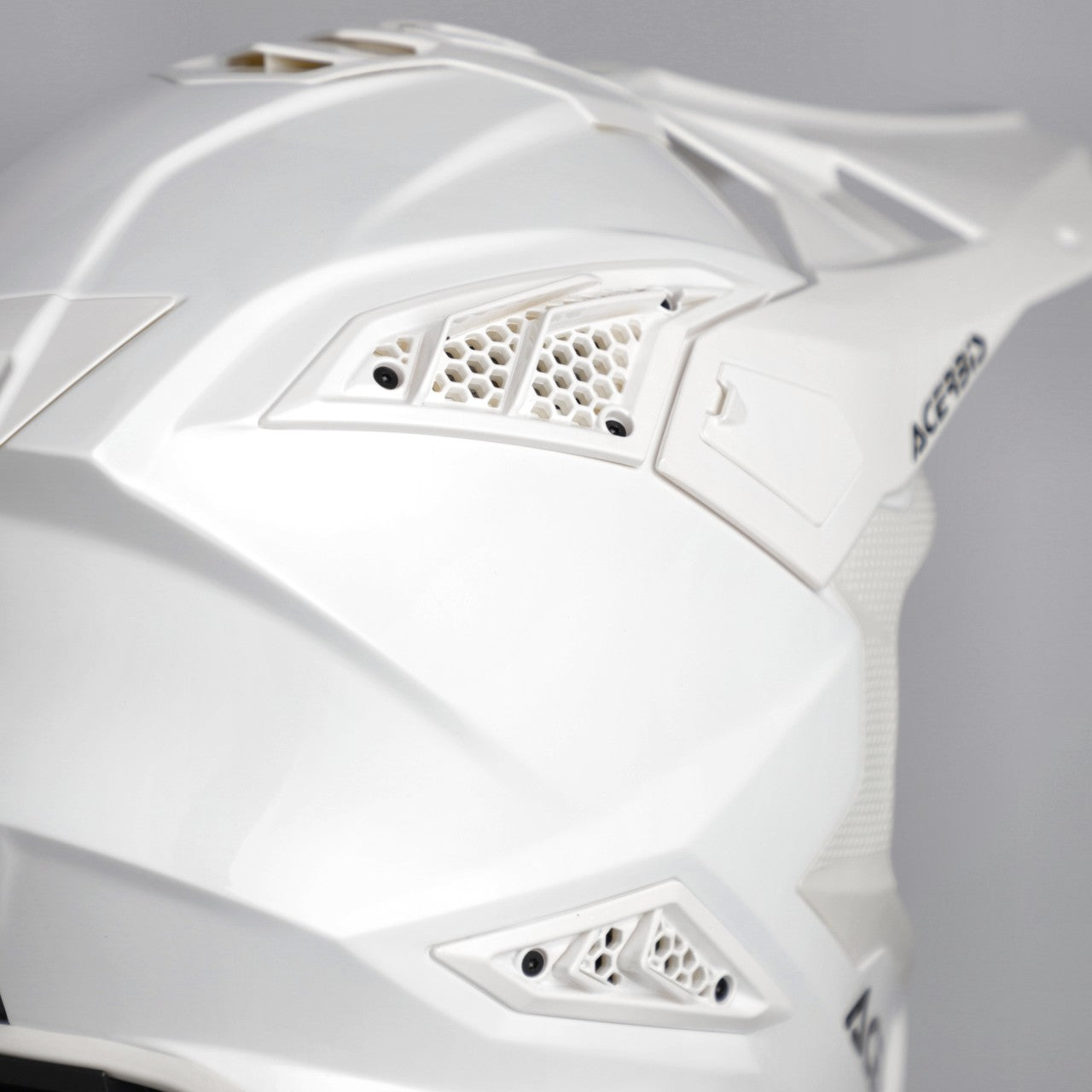 AIRSTRIKE FIM RACING#2 HELMET WHITE